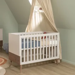 Europe Baby Sev Babykamer Oatmeal/Walnoot | Ledikant 60x120 + Commode