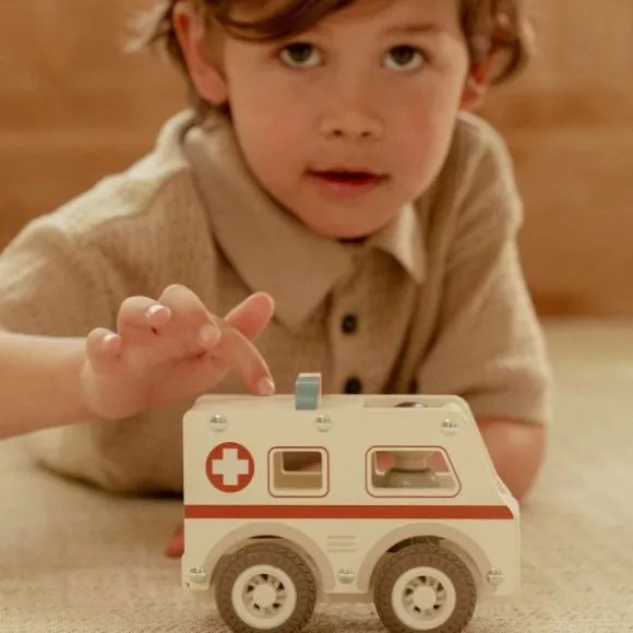 Little Dutch Ambulance Inclusief Pegdoll – Hout